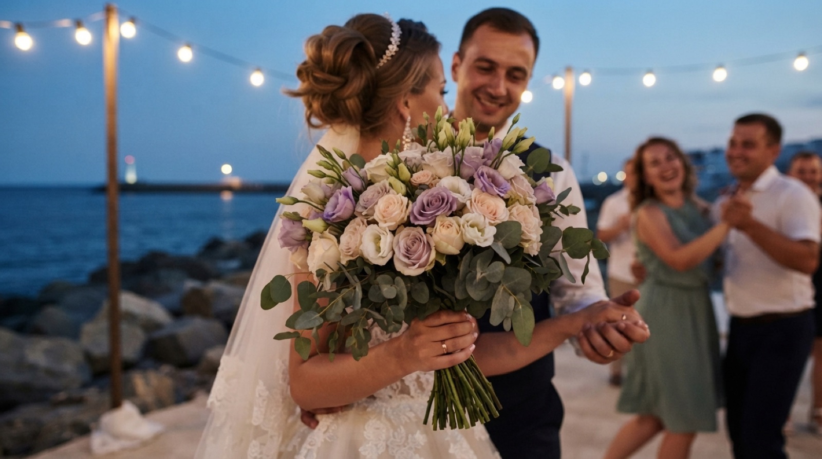 Букет и цветы на церемонии